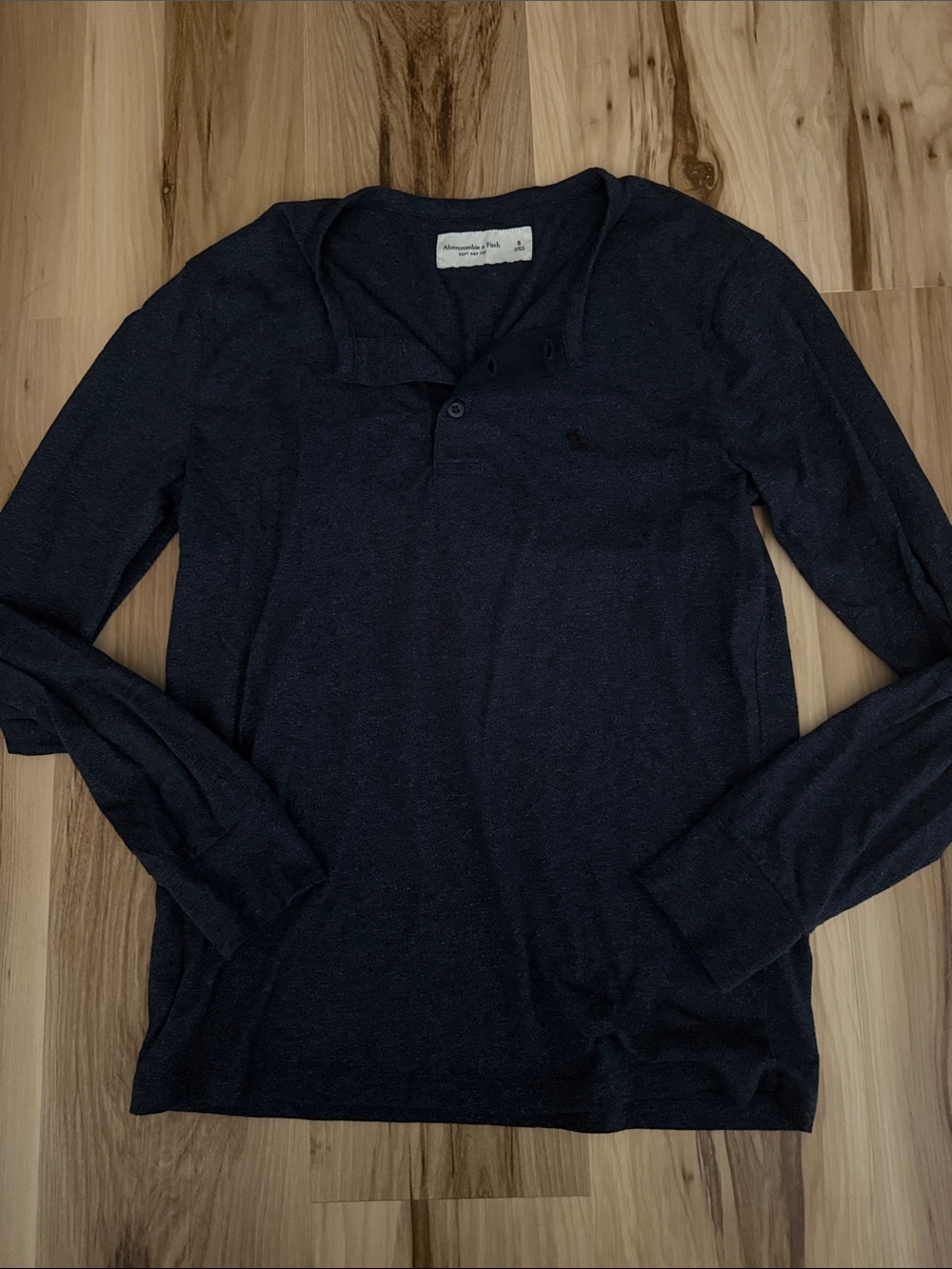 A&F Soft long sleeved tee